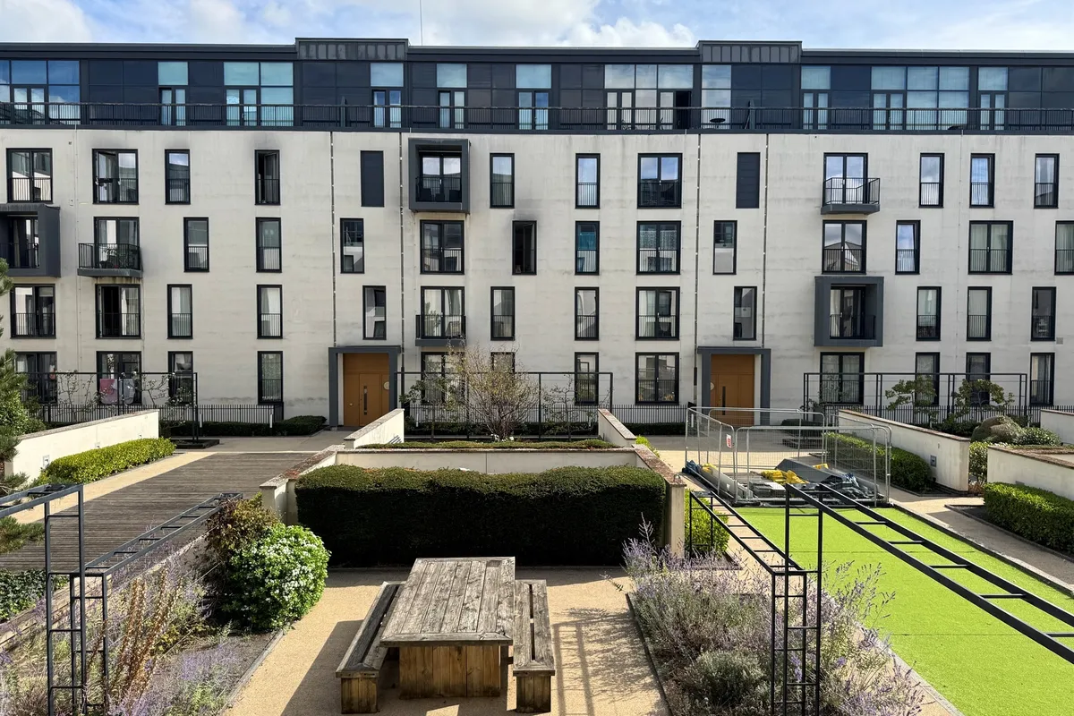 Longmead Terrace, Bath