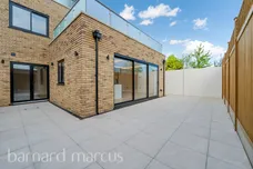 Hazlewood Avenue, Morden