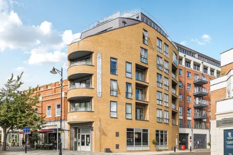 Canal Side, Maidenhead, SL6