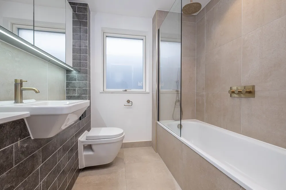 Ravensbury Terrace, London, SW18 photo 8