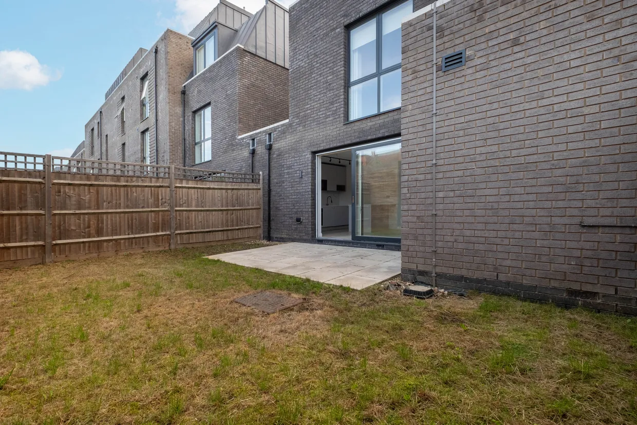 Ravensbury Terrace, London, SW18 photo 10
