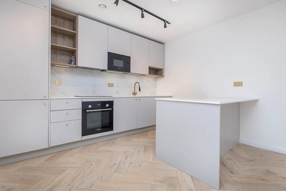 Ravensbury Terrace, London, SW18 photo 11