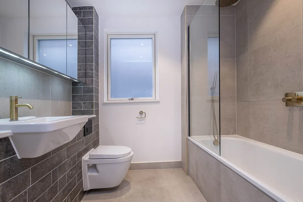 Ravensbury Terrace, London, SW18 photo 14