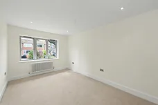 Coombe Gardens, Berkhamsted