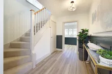 Headley Chase, Epsom, KT18 photo 8