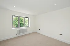 Coombe Gardens, Berkhamsted