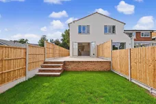 Coombe Gardens, Berkhamsted