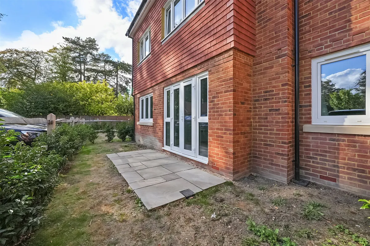 Doods Park Road, Reigate, Surrey, RH2