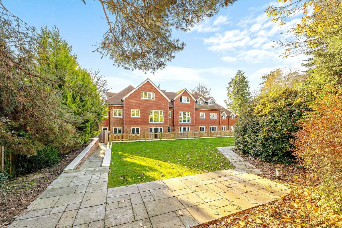 Doods Park Road, Reigate, Surrey, RH2