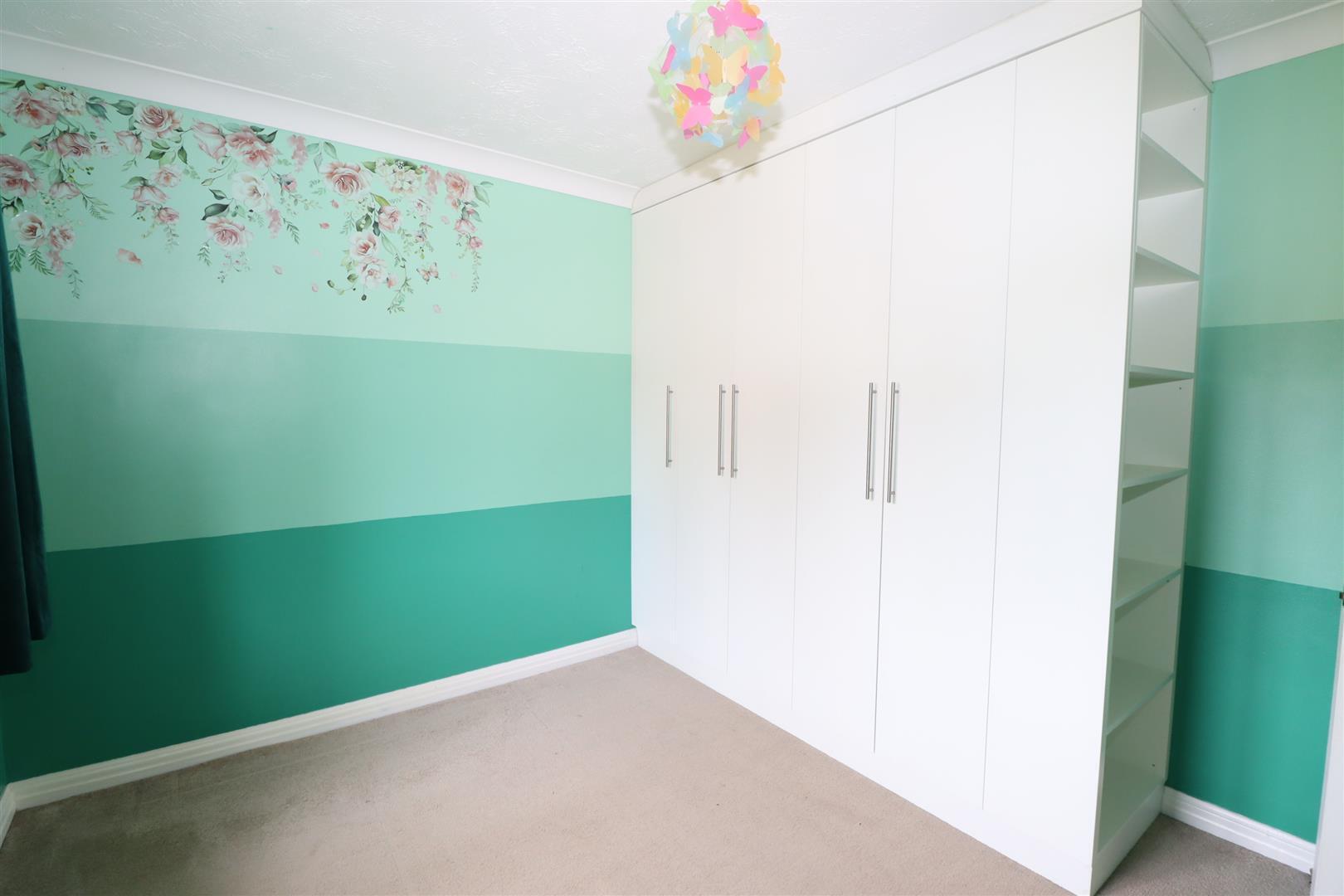 Astlethorpe, Two Mile Ash, Milton Keynes Image 15