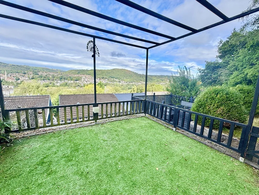 Property carousel item 23