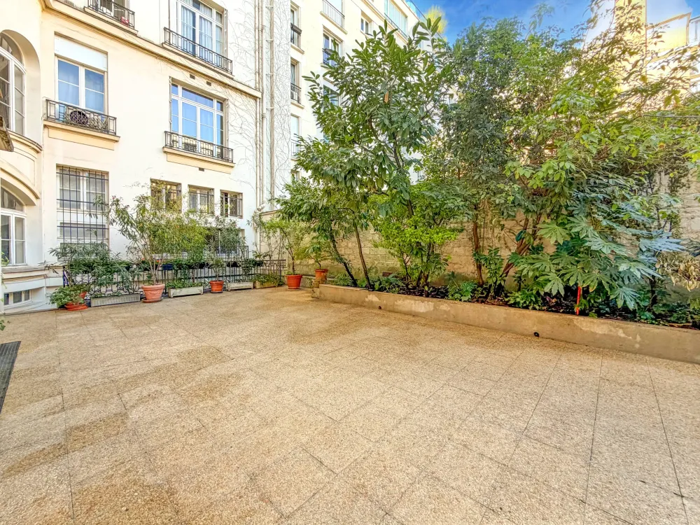 Neuilly-sur-Seine, Hauts-de-Seine, France