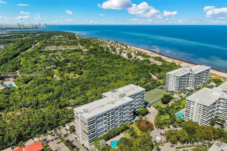 155 Ocean Lane Dr, Key Biscayne, FL 33149