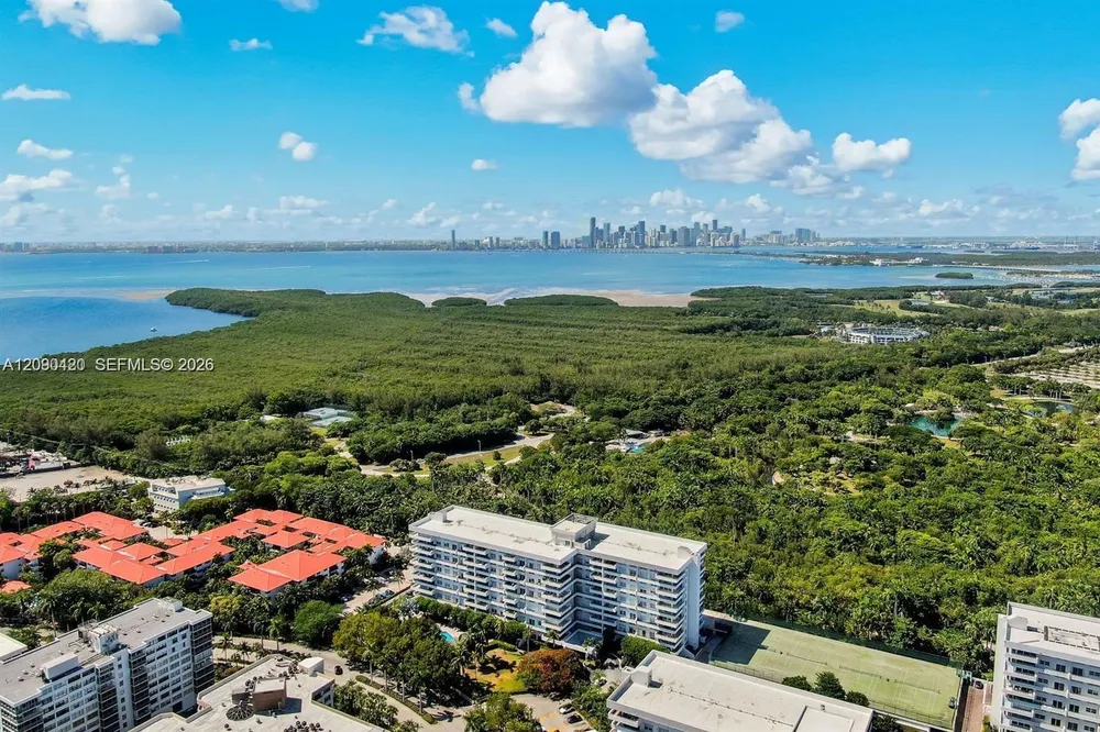 155 Ocean Lane Dr, Key Biscayne, FL 33149