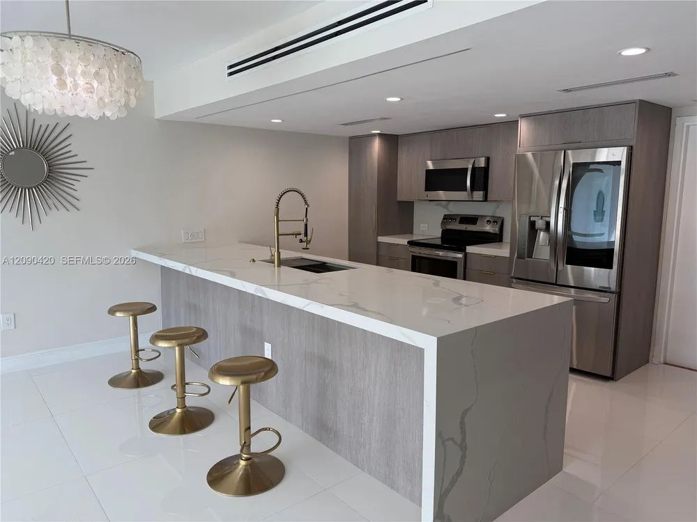 155 Ocean Lane Dr, Key Biscayne, FL 33149