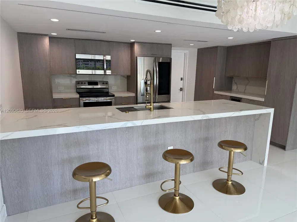 155 Ocean Lane Dr, Key Biscayne, FL 33149