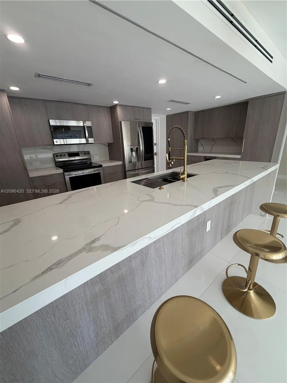 155 Ocean Lane Dr, Key Biscayne, FL 33149
