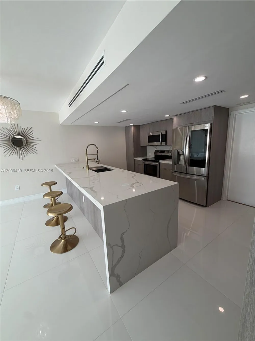 155 Ocean Lane Dr, Key Biscayne, FL 33149