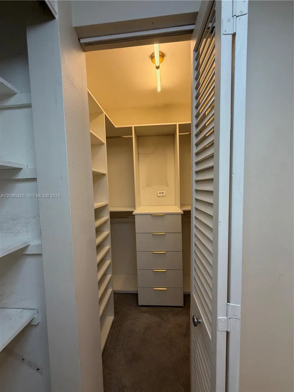 155 Ocean Lane Dr, Key Biscayne, FL 33149