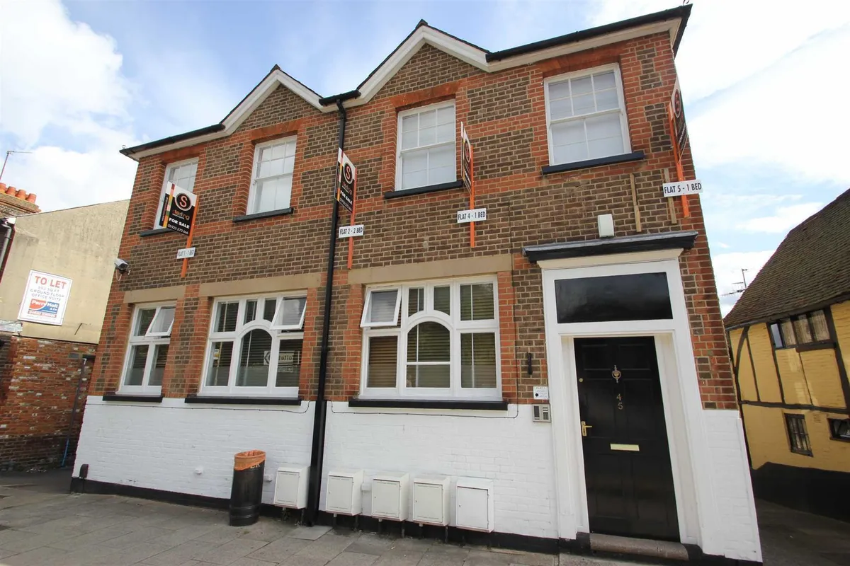 High Street, Kings Langley