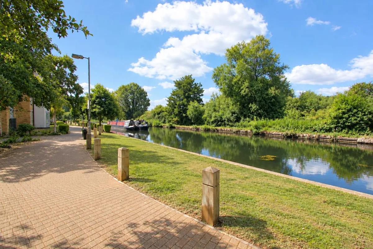 Ovaltine Court, Kings Langley