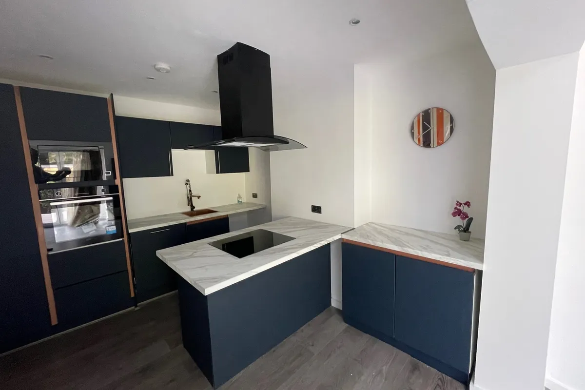 Fernwood Crescent, LONDON