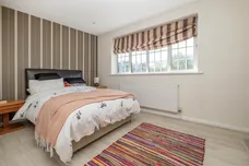 Saxonbury Gardens, Surbiton, KT6 photo 6