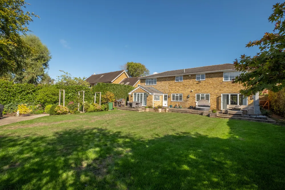 Saxonbury Gardens, Surbiton, KT6