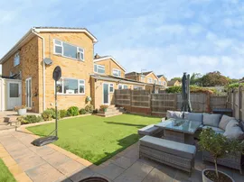Dryden Crescent, Stevenage thumb 2