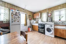 Linden Gardens, Enfield