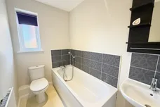 Helliker Close, Hilperton, TROWBRIDGE