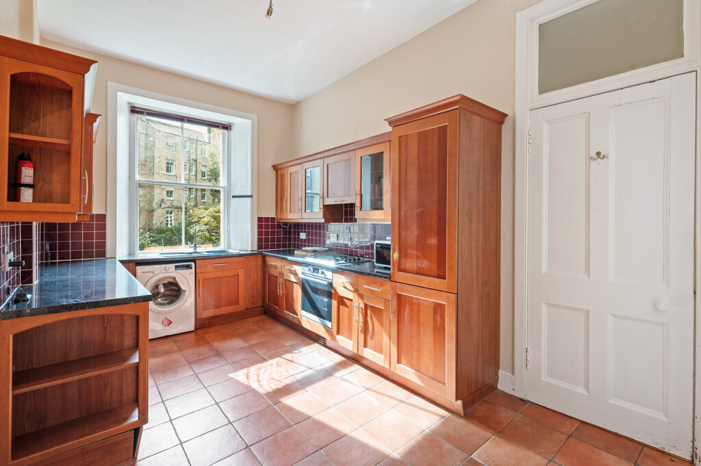5 (1F2) Comiston Gardens, Morningside, Edinburgh, EH10 5QH Image 7