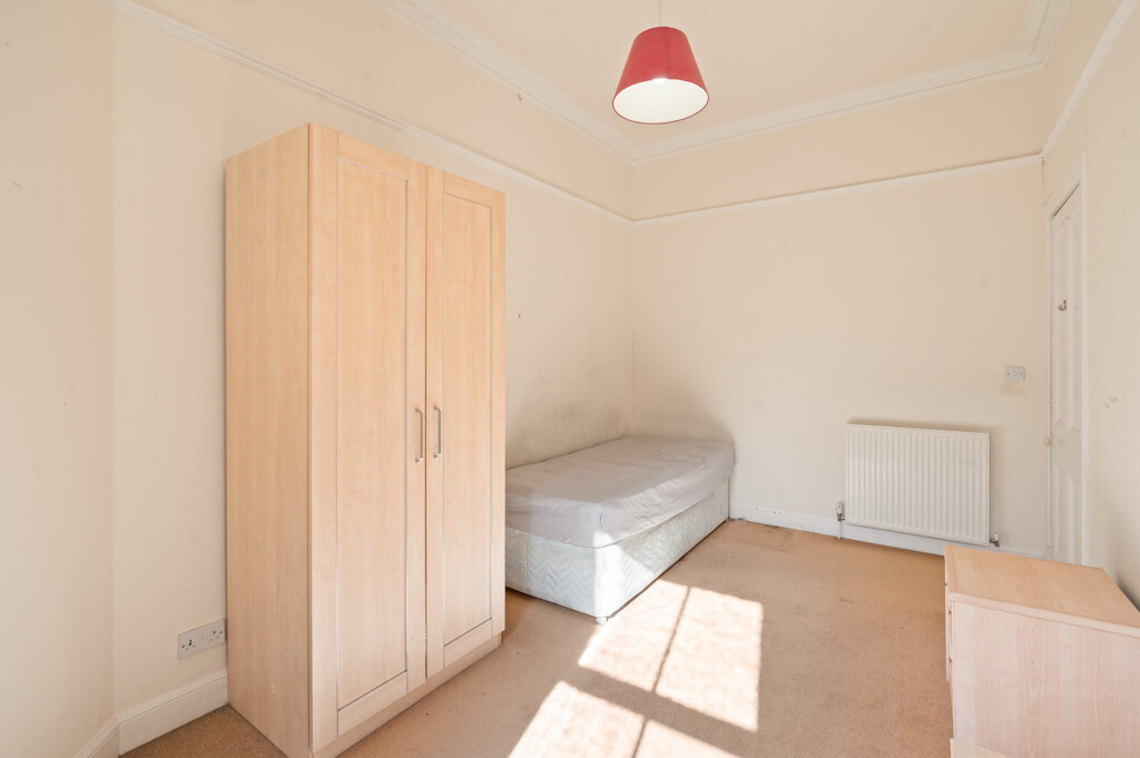 5 (1F2) Comiston Gardens, Morningside, Edinburgh, EH10 5QH Image 16