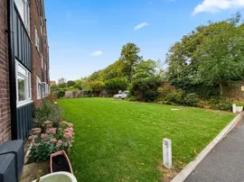 Mulgrave Road, Belmont, SUTTON photo
