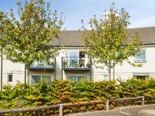 Mcnamara Street, Longhedge, Salisburyphoto