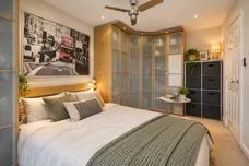 Horseshoe Close, London, E14 photo 13