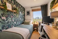 Horseshoe Close, London, E14 photo 8