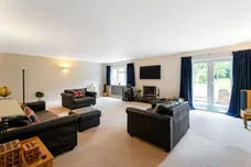 Hale House Lane, Churt, Farnham, GU10 photo 2