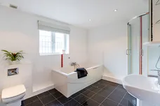 Hale House Lane, Churt, Farnham, GU10 photo 11