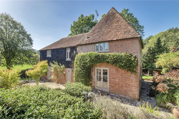 Hinksden Road, Benenden, TN17 photo 13