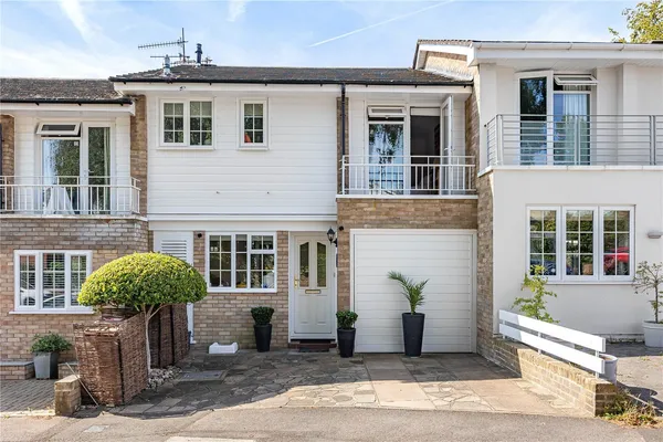 Milton Close, Henley-on-Thames, Oxfordshire, RG9