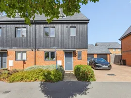 Princess Marina Drive, Arborfield Green, Reading photo