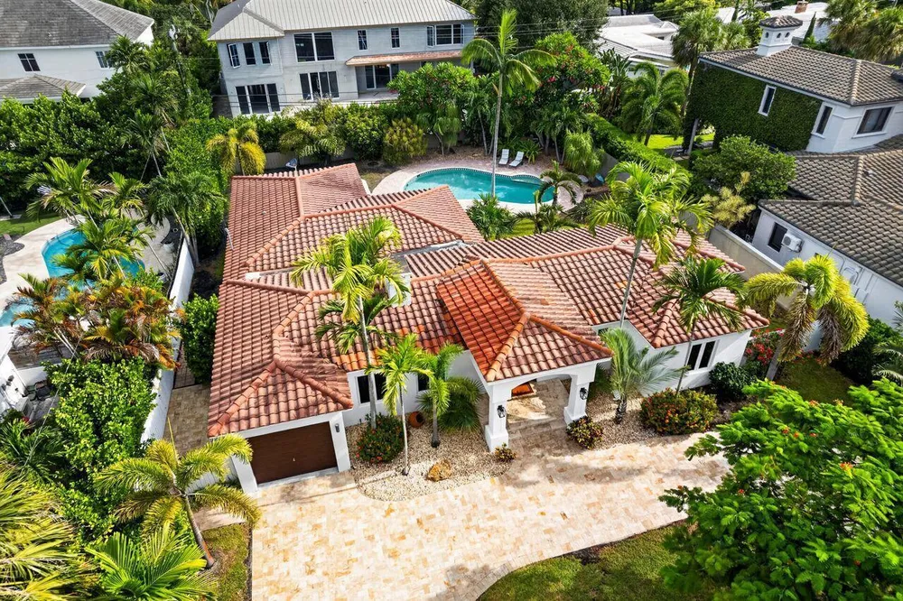 2317 NE 12th St, Fort Lauderdale, FL 33304