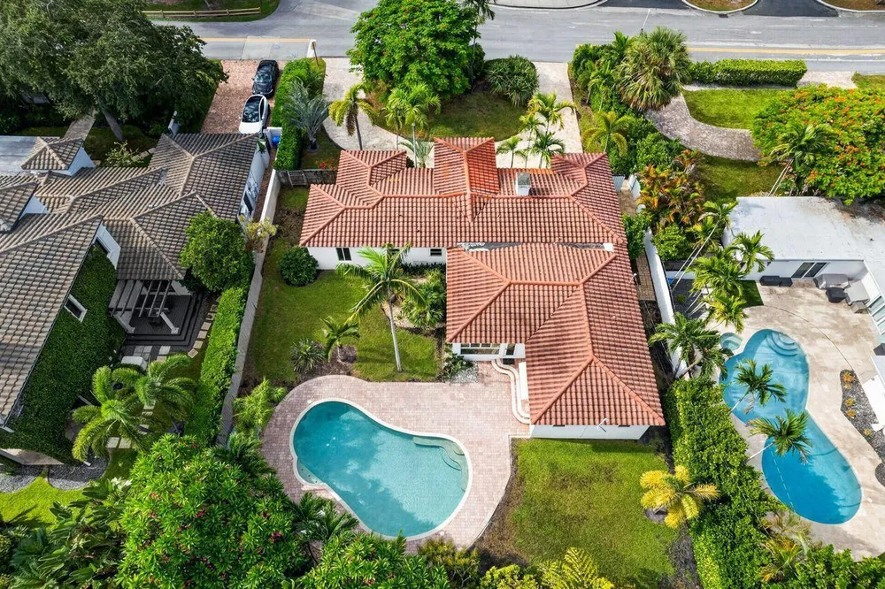 2317 NE 12th St, Fort Lauderdale, FL 33304