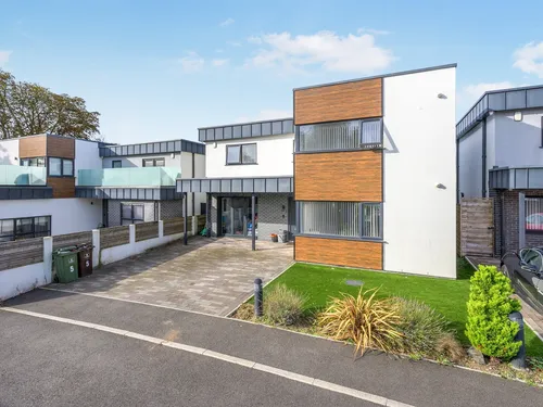 Village Heights, Plymouthphoto