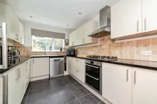 Clusterbolts, Stapleford, Hertford