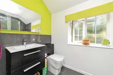 Clusterbolts, Stapleford, Hertford