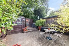 Clusterbolts, Stapleford, Hertford