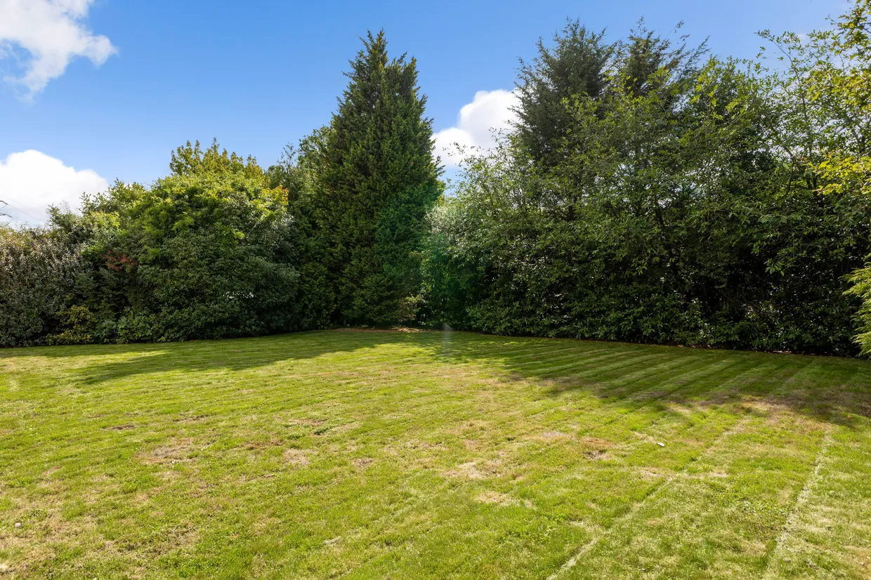 Oakland Close, Horsham, RH13 photo 31