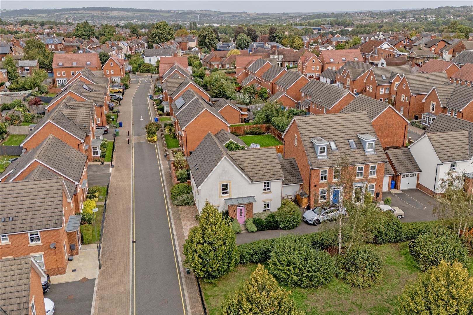Spire Heights, Chesterfield Image 30